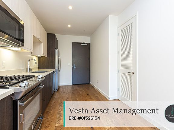 3rd image of 1301 Indiana St Unit 403