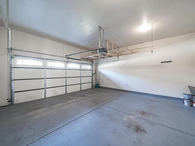 3347 Chase Ct — Photo 38
