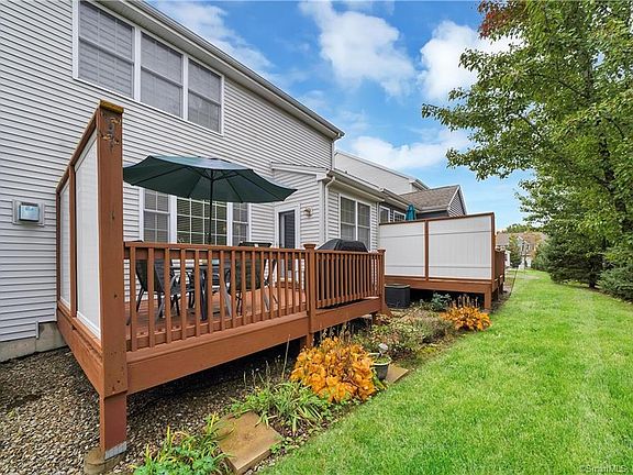 5th image of 10 Saddlegate Ln Unit 10