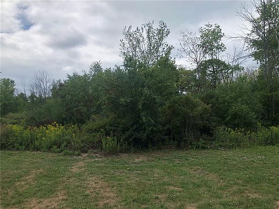4th image of 3333 Skyline Dr