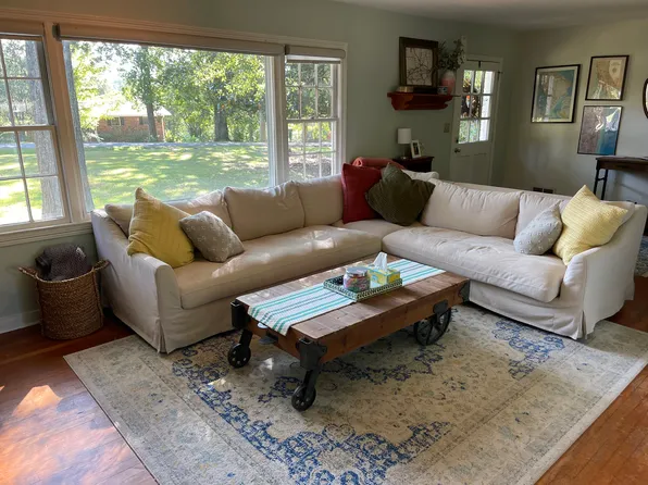 1334 Columbia Dr, Birmingham, AL 35226