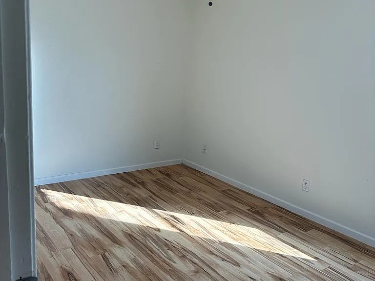 350 N Erby Campbell Blvd — Photo 17