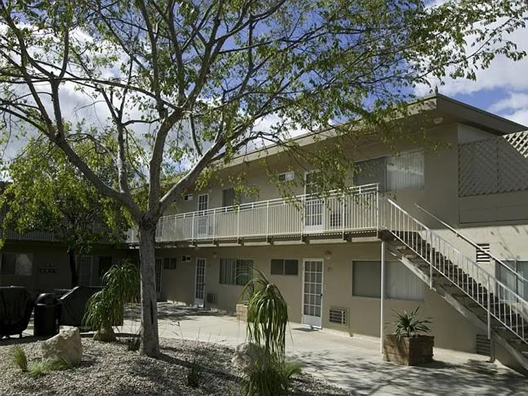 12529 Oak Knoll Rd — Photo 3