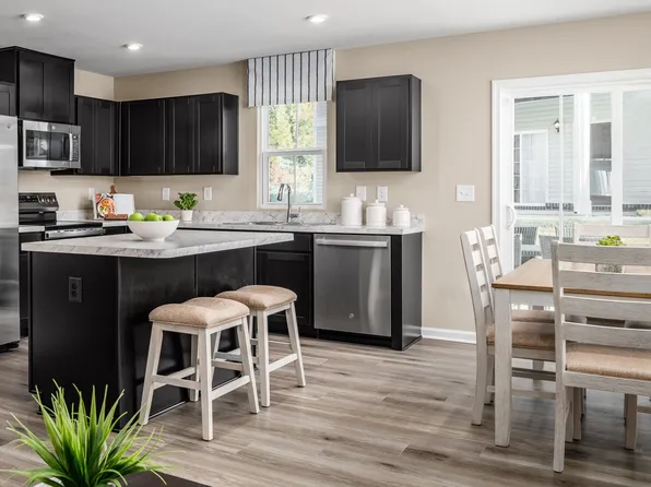 5140 Briercliff Dr Unit 29, Hamburg, NY 14075