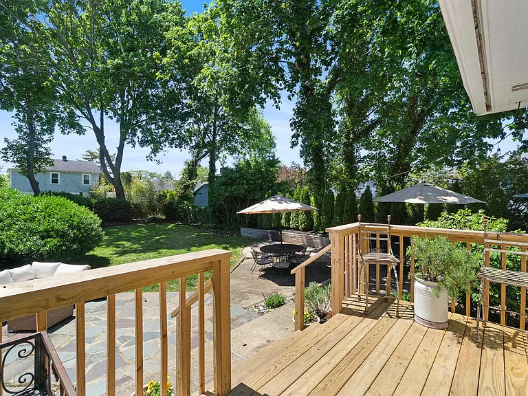 818 Trenton Ave — Photo 38