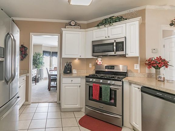 3rd image of 1059 Davis Bend Ct