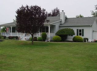 1481 Dadeyville Rd, Austinburg, OH 44010