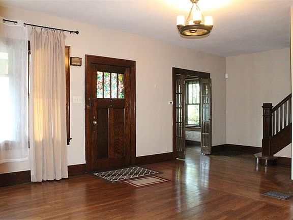 Spacious living room with sun room