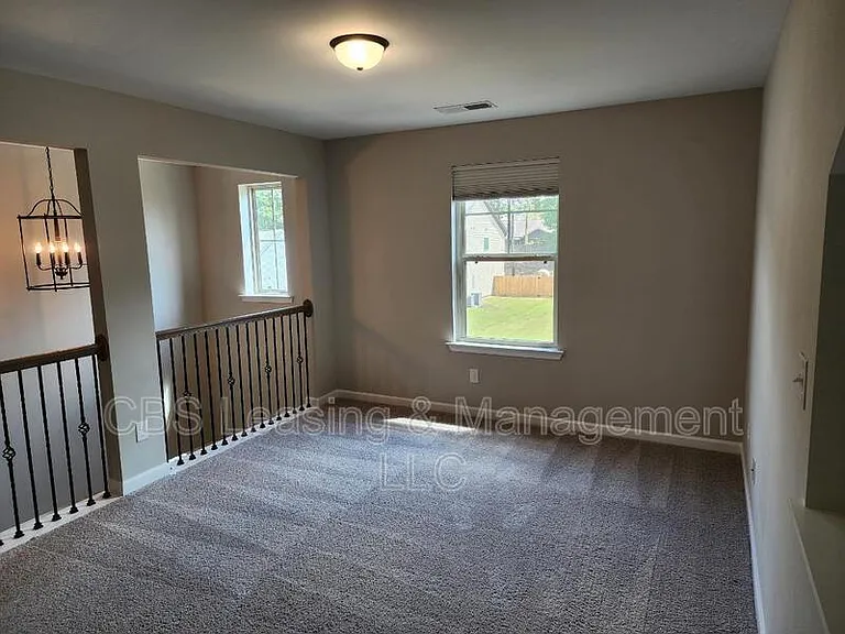 2112 Sequoia Dr — Photo 23
