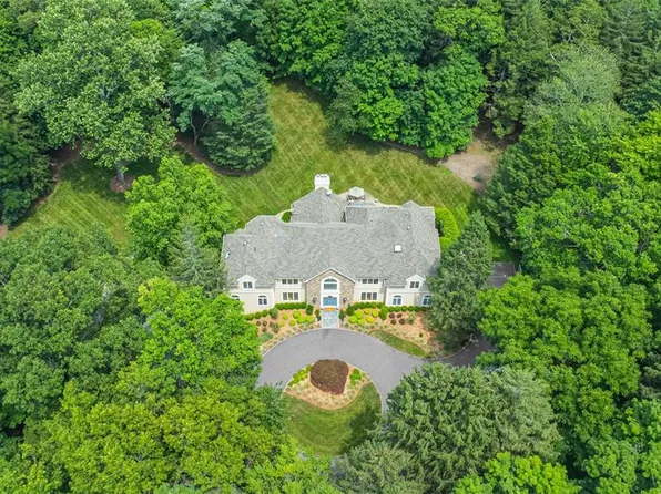 238 E Saddle River Rd, Saddle River, NJ 07458