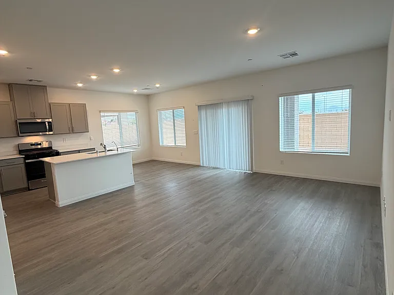1107 Saffron Toucan Ln — Photo 5