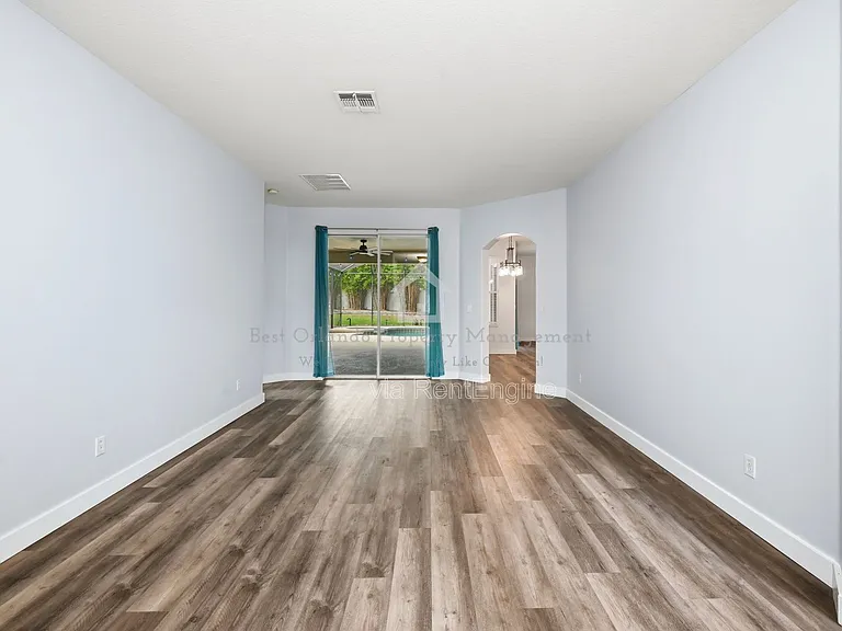 15601 Grays Harbor Way — Photo 9