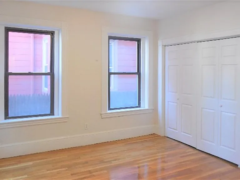 40 Cedar St #2L — Photo 7