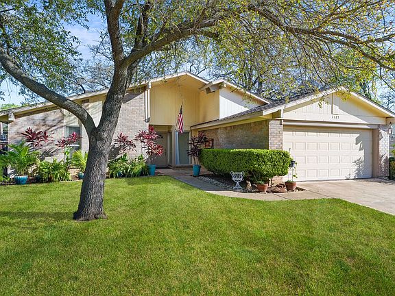 4th image of 2127 Holt Rd