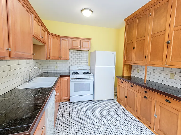 Legacy Rose Flats — Photo 48