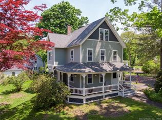 8 Genevieve St, Putnam, CT 06260
