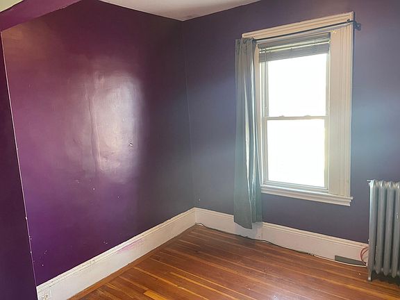 3rd image of 161 Grandview Ave #2F