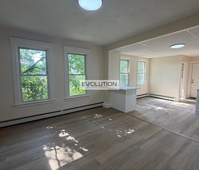 906 Park St #3W — Photo 2