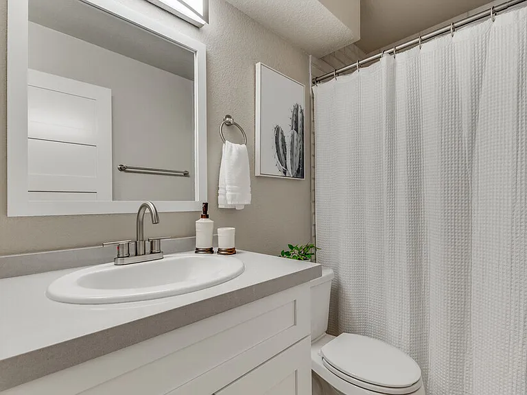 Villa Montana Apartments — Photo 49