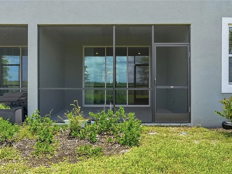 11841 Venetian Lagoon Dr — Photo 34
