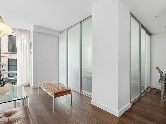 5th image of 130 W 19th St APT 5D