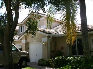 1093 SW 158th Ave, Pembroke Pines, FL 33027