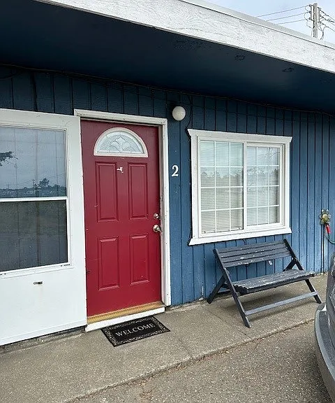 679 Point Brown Ave NW — Photo 2