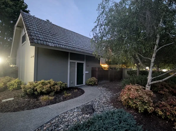 1996 Silverwood Ave, Mountain View, CA 94043