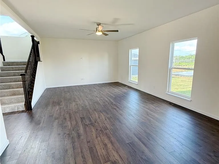 302 Windmill View Ct — Photo 12