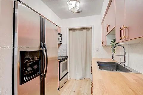5th image of 917 Orange Ave