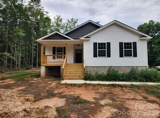5900 Flamingo Dr #4, Conover, NC 28613