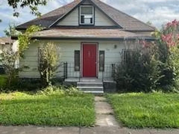 103 E Main St, Arma, KS 66712
