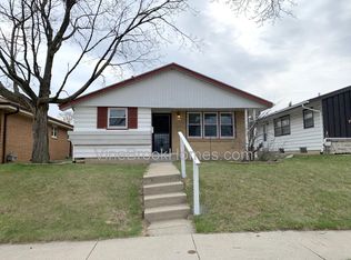 5751 N 98th St, Milwaukee, WI 53225
