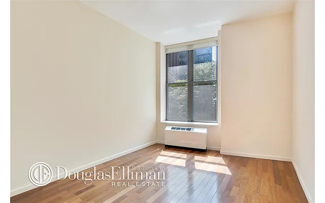 Rented by Douglas Elliman | media 37