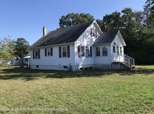 411 Cedar St, Lakehurst, NJ 08733