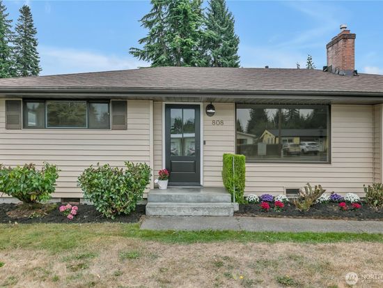 808 11th Street NE, Auburn, WA 98002