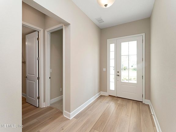 5th image of 218 SIENNA PALM Drive