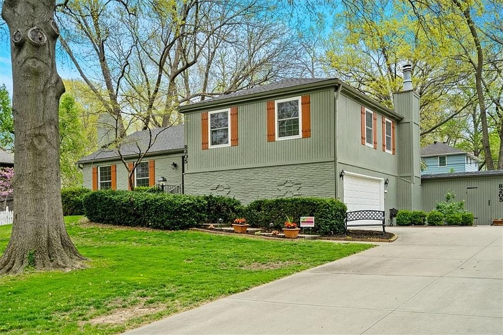 8205 Tomahawk Rd, Prairie Village, KS 66208 Zillow