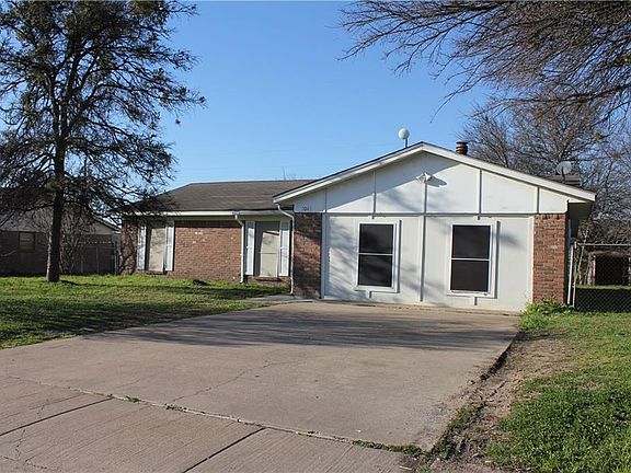 2nd image of 1041 Western Hills Dr