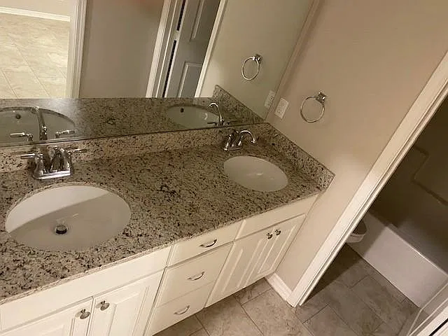 3 bed, 1300 sqft, $1,595 — Photo 4