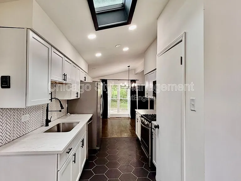 158 Chestnut St — Photo 42