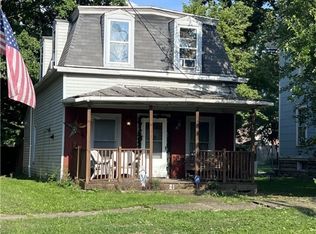 21 S Front St, Burbank, OH 44214