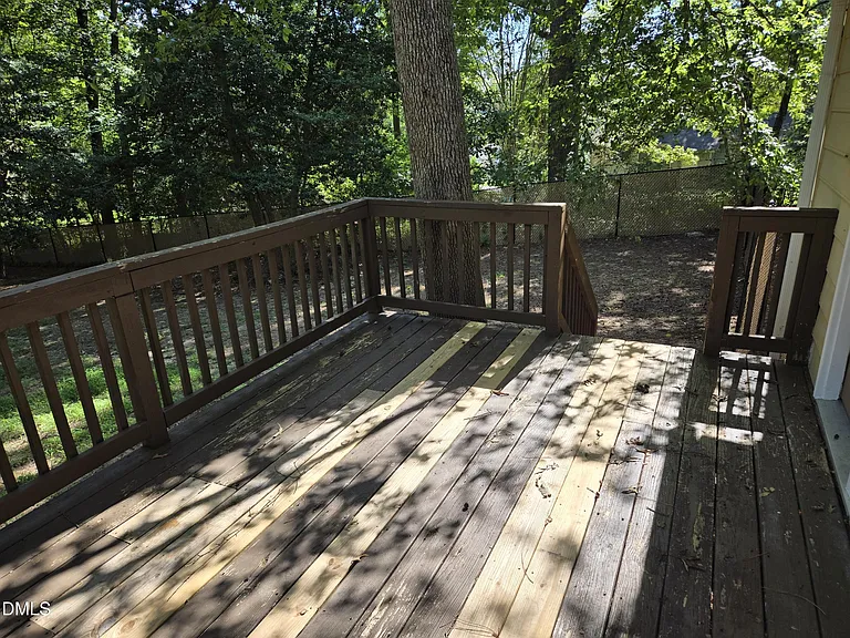 207 Meadow Run — Photo 15