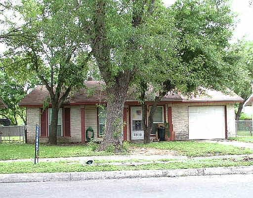 1st image of 5962 CASTLE HUNT DR
