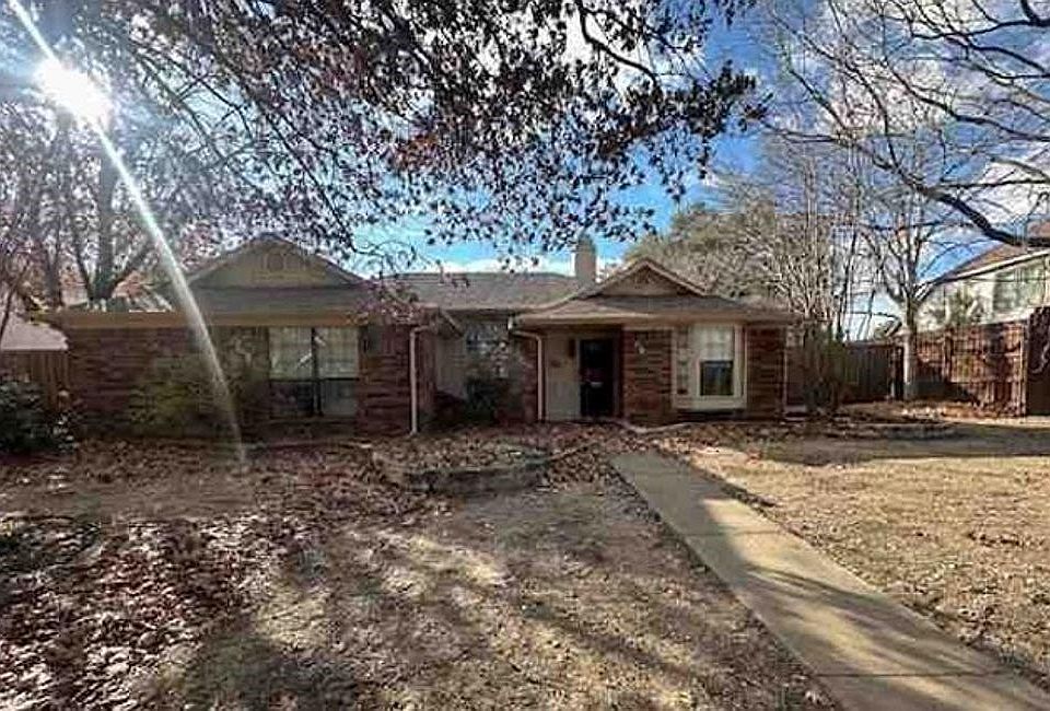 1st image of 3007 Pacifica St