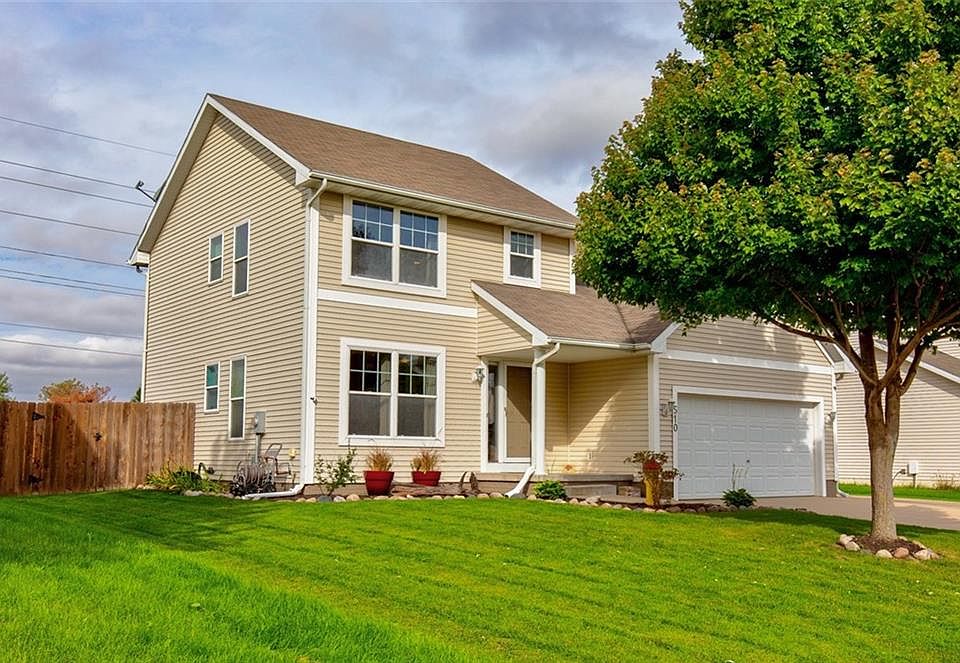 1st image of 510 SE Meadowlark Ln