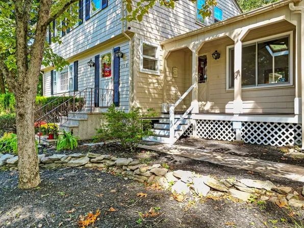 456 Gorwin Dr, Hanson, MA 02341