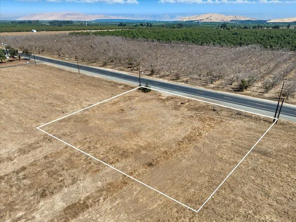 Rd 160, Ivanhoe, CA 93235