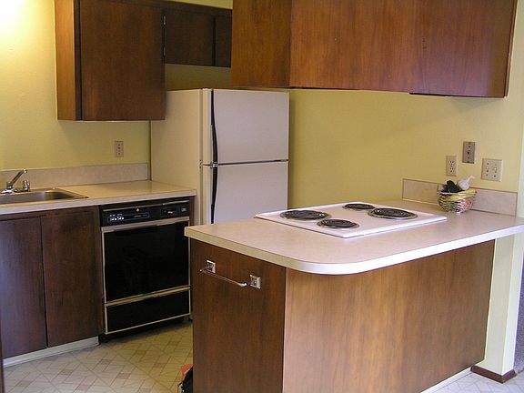 All kitchen appliances included