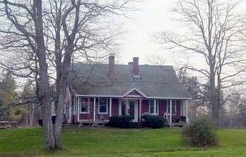 1st image of 122 King St
